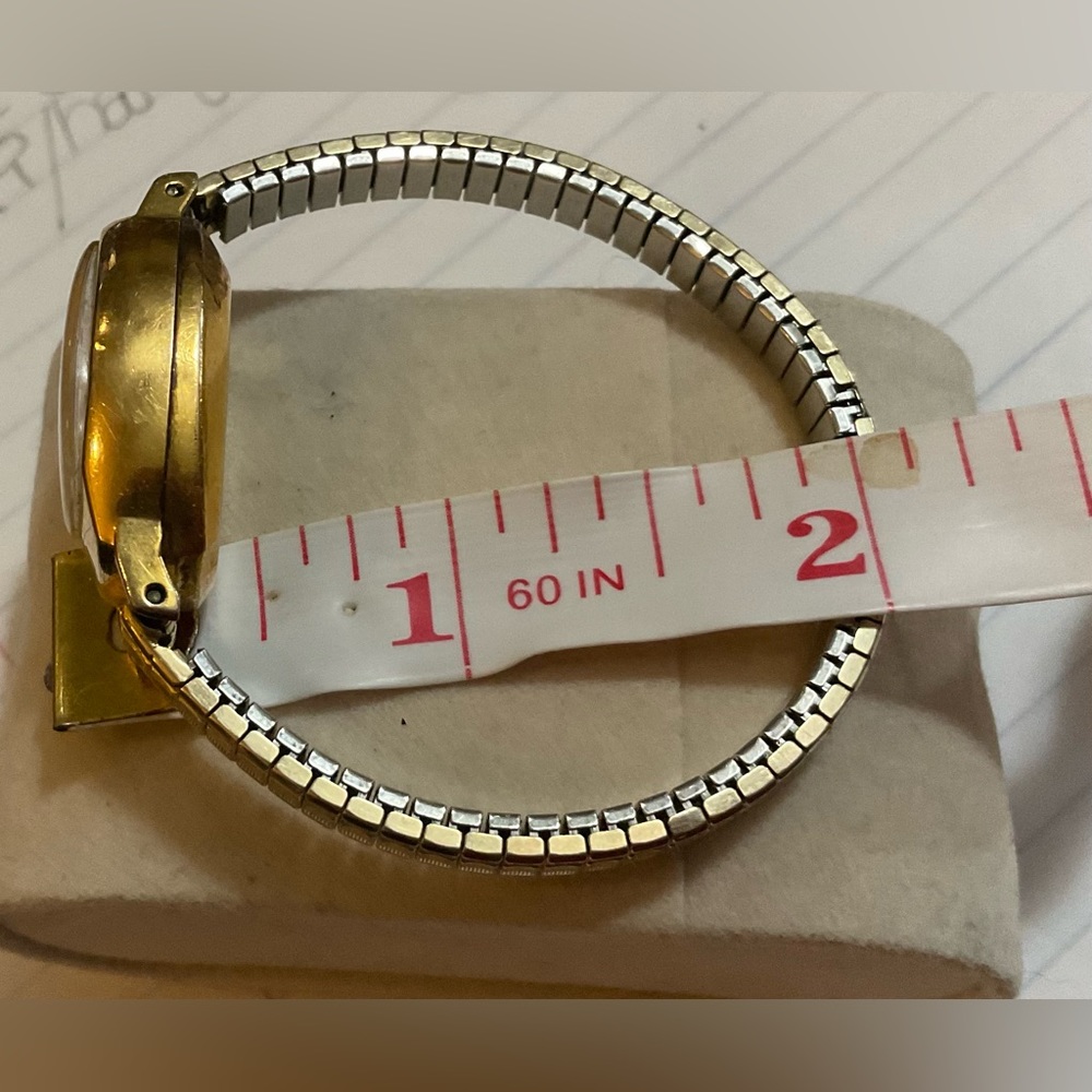 Timex: Woman’s vintage (70S) gold filled electric wrist watch with thin band. - Picture 6 of 6